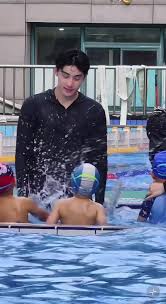 โค้ชชื่อดังของจีนในกีฬาว่ายน้ำ: แนวคิด วิธีซ้อม และปรัชญา